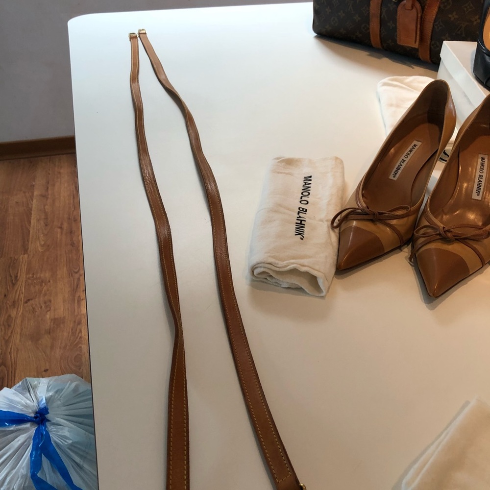 Manolo Blahnik shoes - Picture 5 of 8